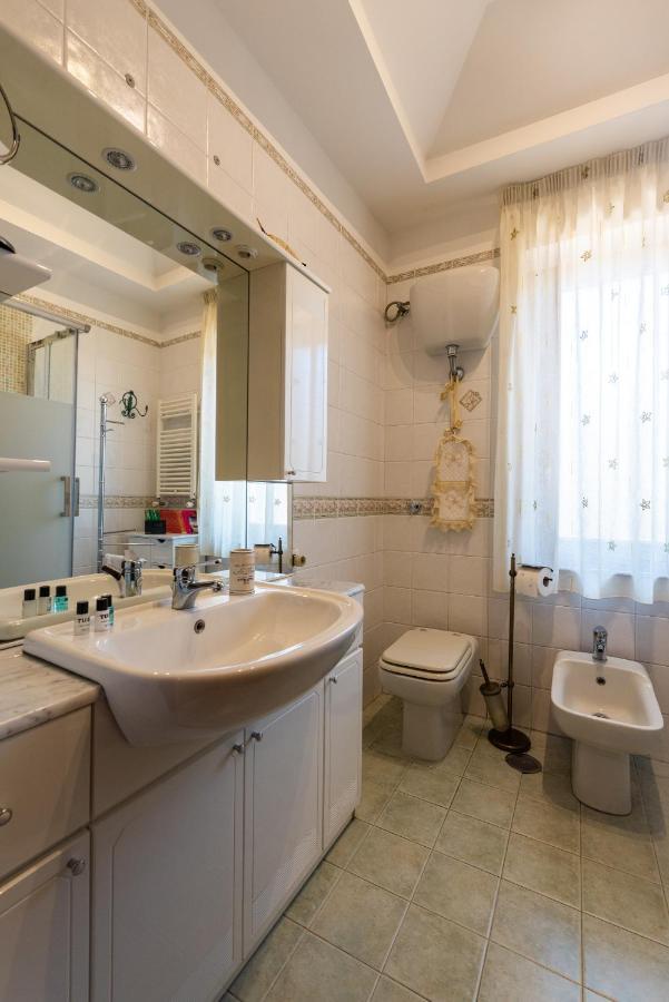 Hotel L'Attico Fuggente à Naples Extérieur photo