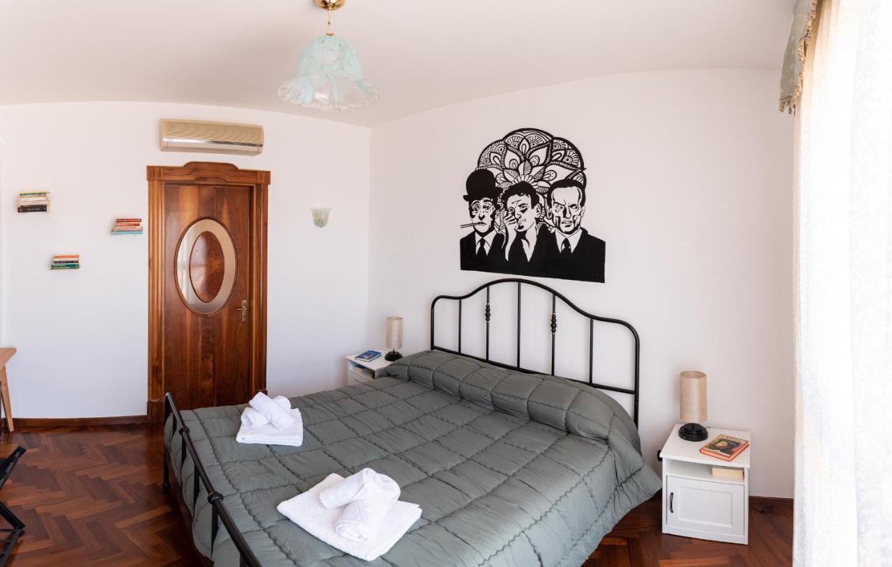 Hotel L'Attico Fuggente à Naples Extérieur photo